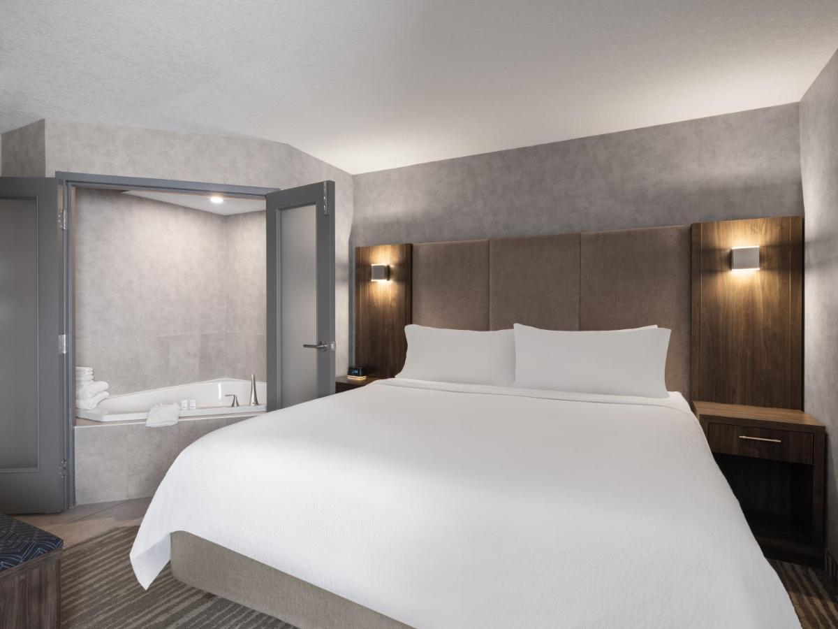 Holiday Inn Calgary Airport By Ihg Zewnętrze zdjęcie