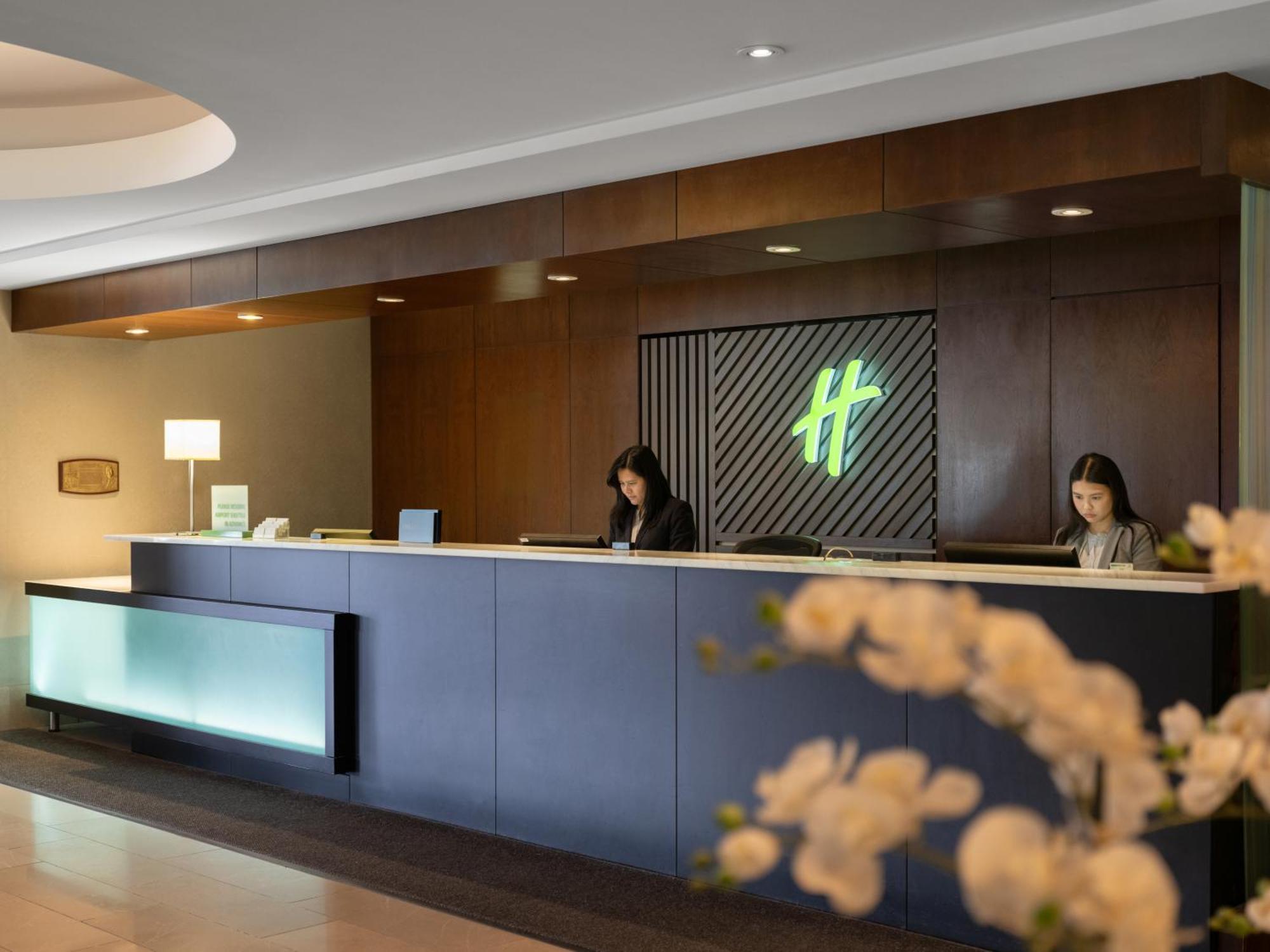 Holiday Inn Calgary Airport By Ihg Zewnętrze zdjęcie