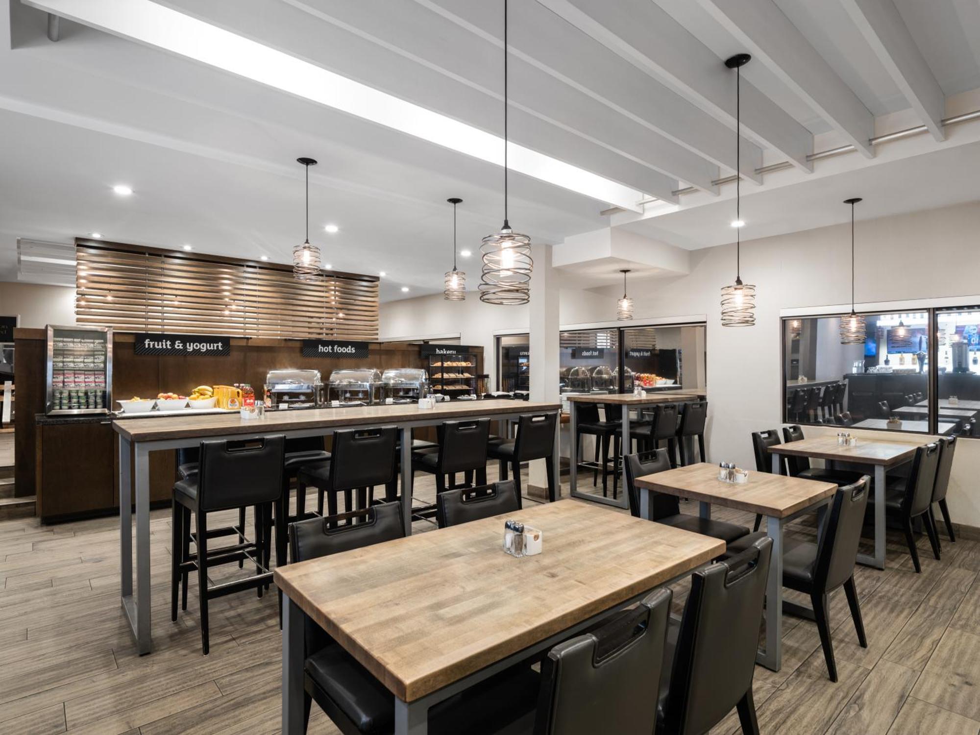 Holiday Inn Calgary Airport By Ihg Zewnętrze zdjęcie