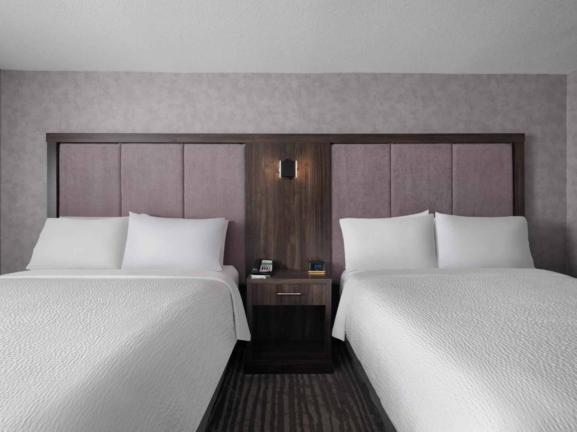 Holiday Inn Calgary Airport By Ihg Zewnętrze zdjęcie
